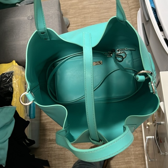 🩵Tiffany & Co Purse🩵 - Picture 5 of 11